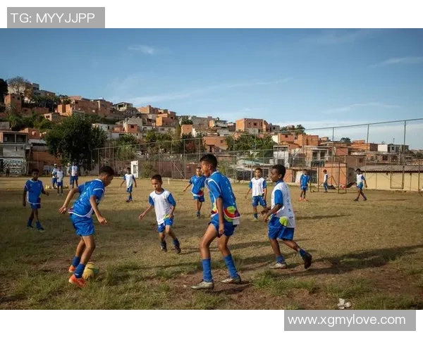 追逐绿茵梦想的儿童足球星成长之路与未来辉煌希望